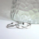 The Tapered Center Band Men's Wedding Bands