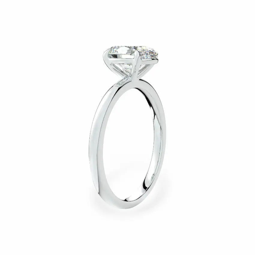The Traditional Solitaire Engagement Ring Engagement Rings